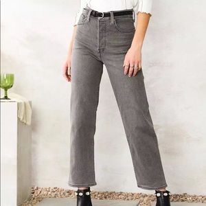 Women’s Levi Jeans